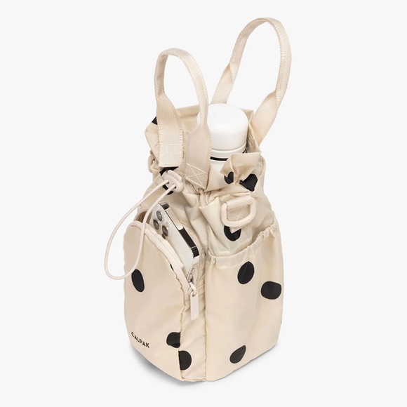 NWT calpak water bottle holder bag w top handles beige/white + black polka dot - Picture 5 of 5